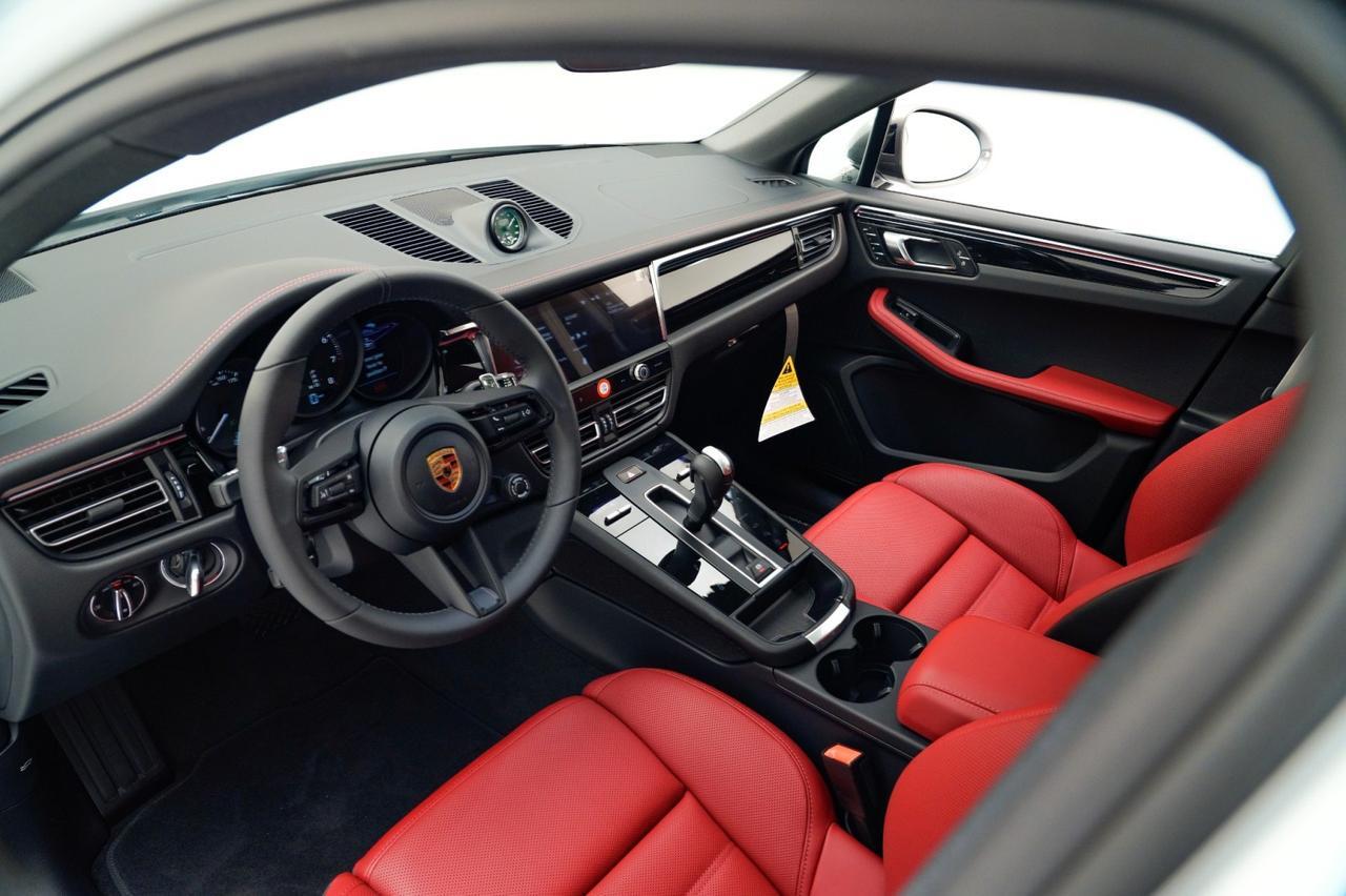 2026 Porsche Macan Pompano Beach FL