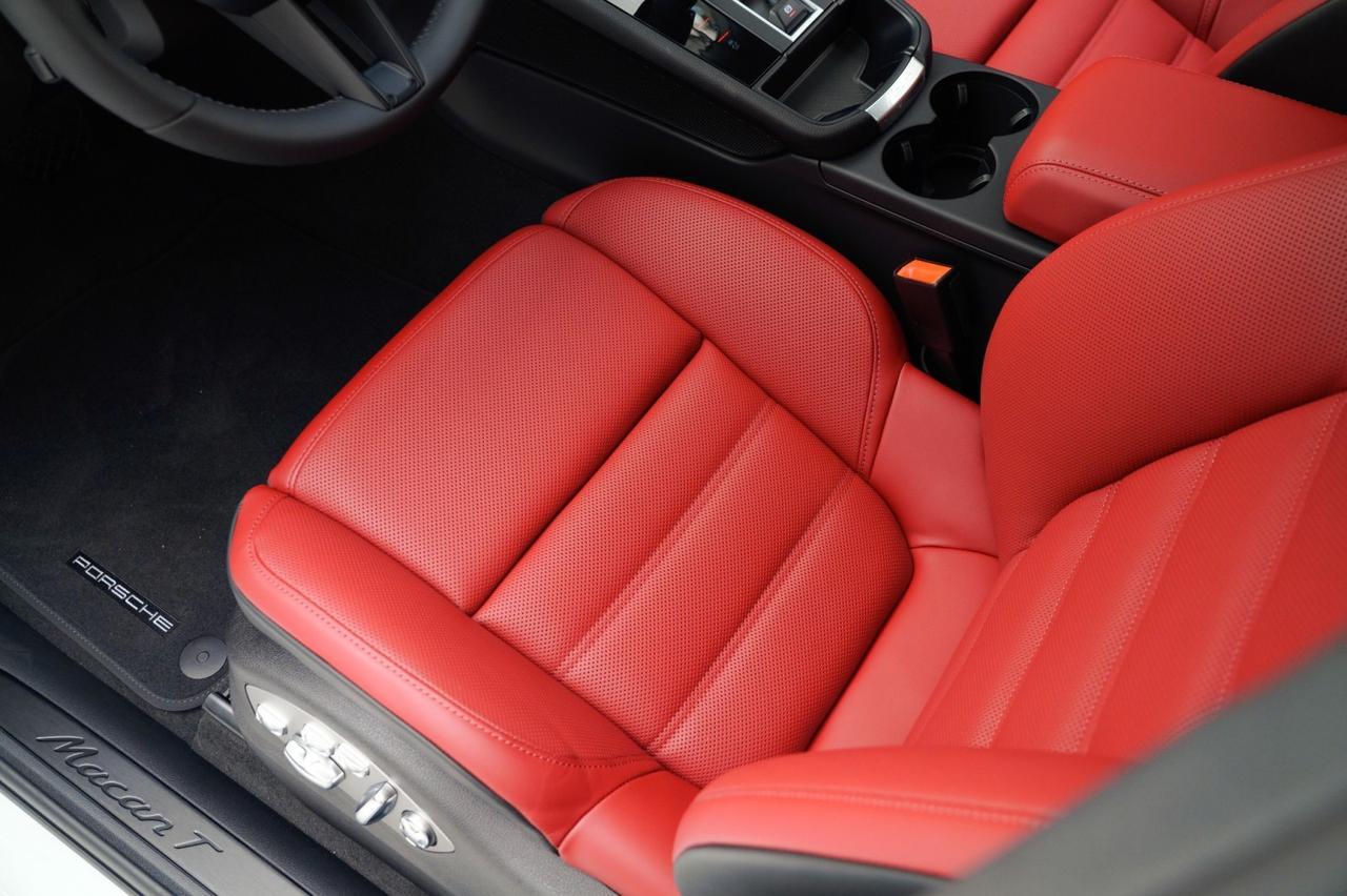 2026 Porsche Macan Pompano Beach FL