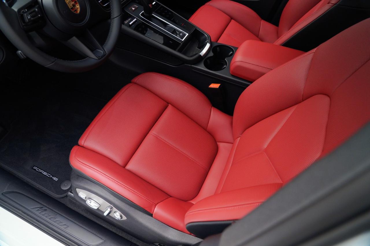 2026 Porsche Macan Pompano Beach FL