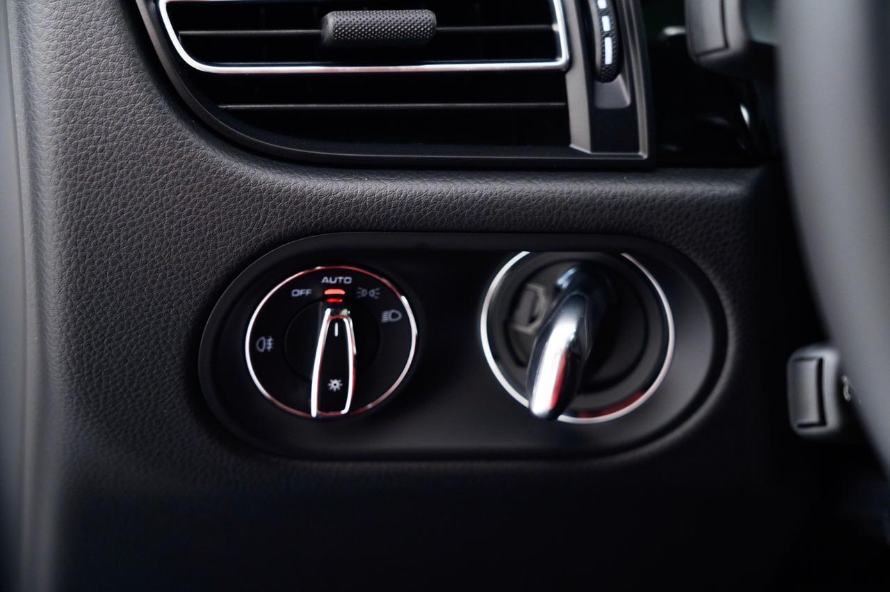 2026 Porsche Macan Pompano Beach FL