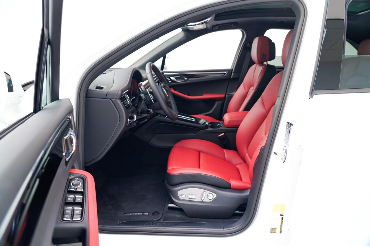 2026 Porsche Macan Pompano Beach FL