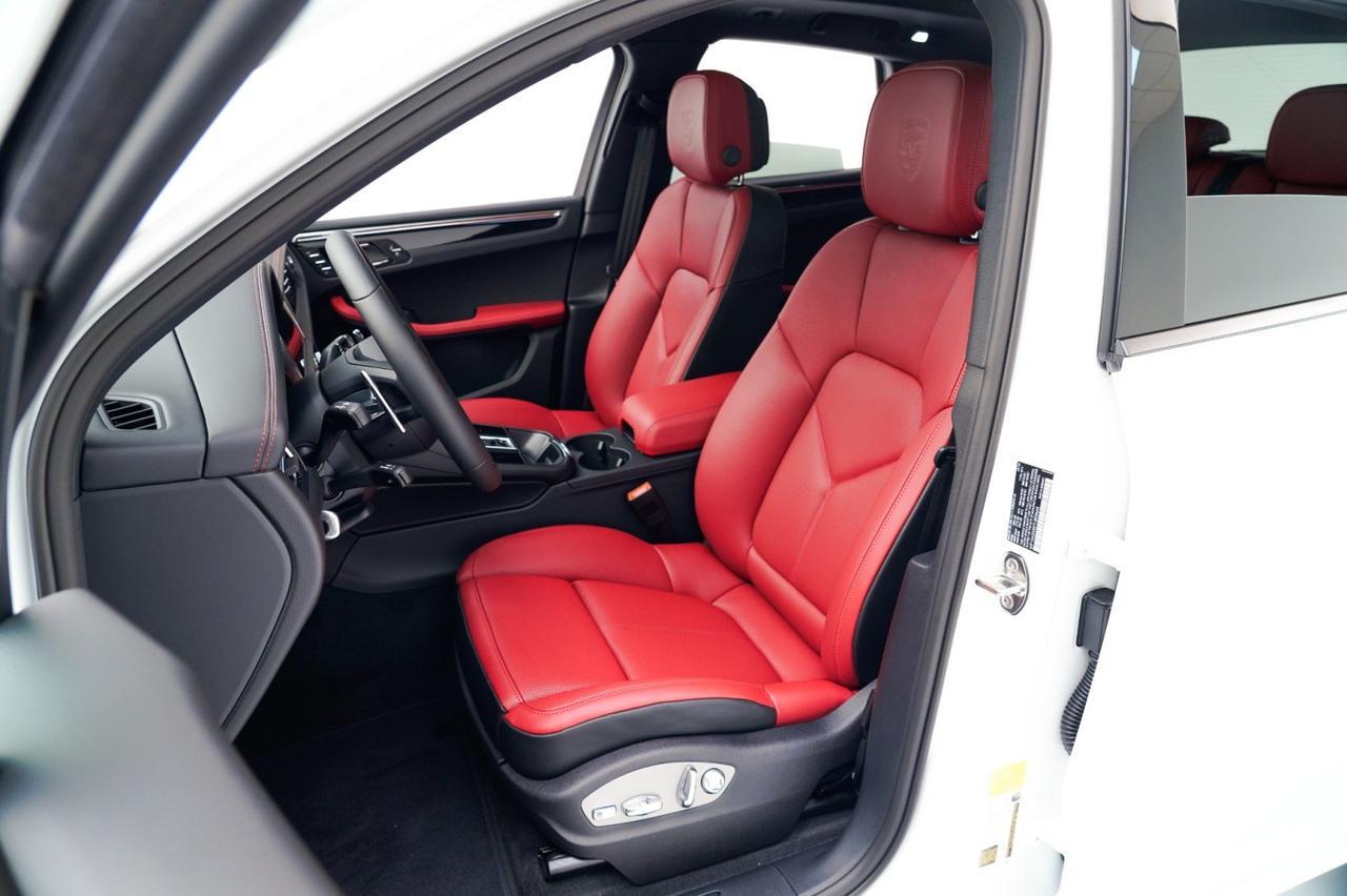 2026 Porsche Macan Pompano Beach FL