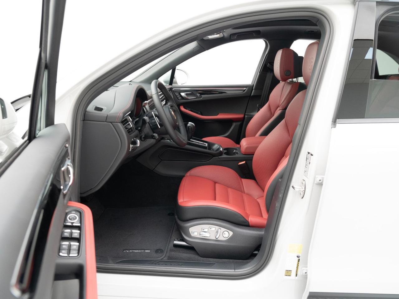 2026 Porsche Macan Pompano Beach FL