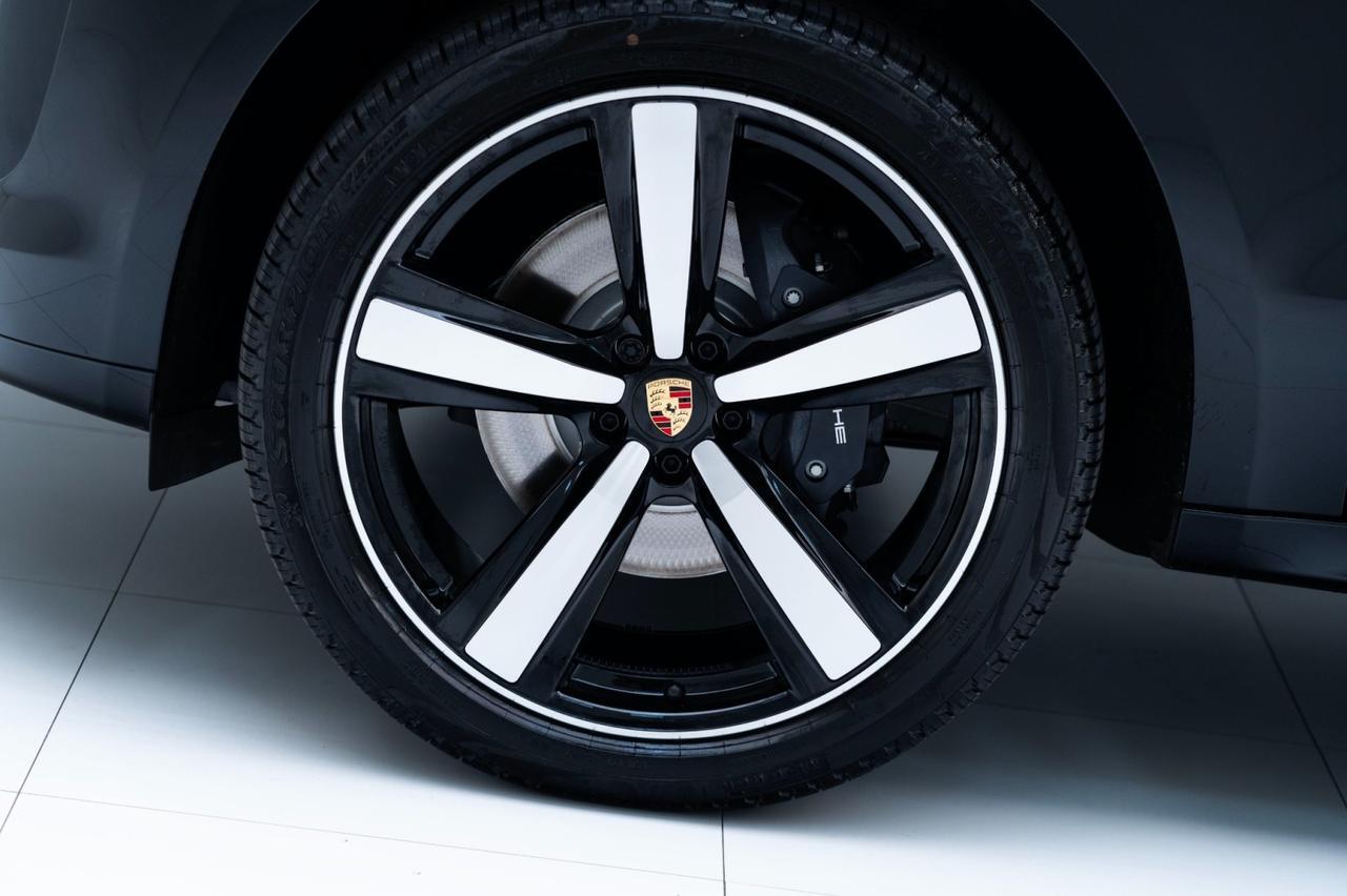 2026 Porsche Macan Pompano Beach FL