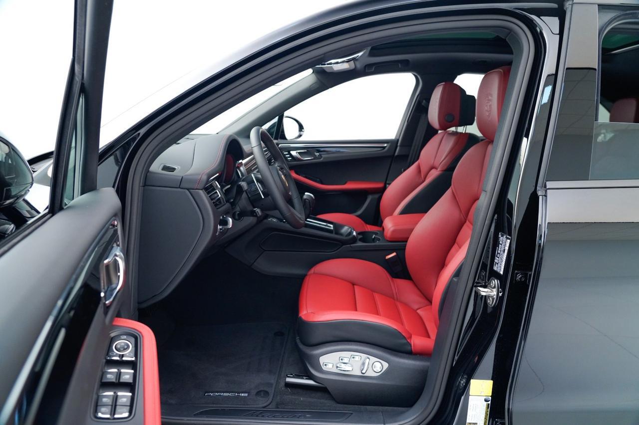 2026 Porsche Macan Pompano Beach FL