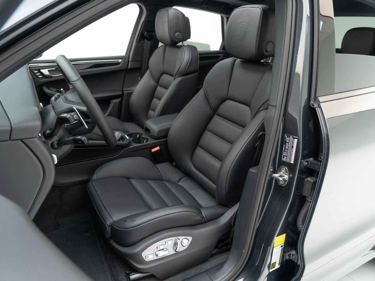 2026 Porsche Macan Pompano Beach FL