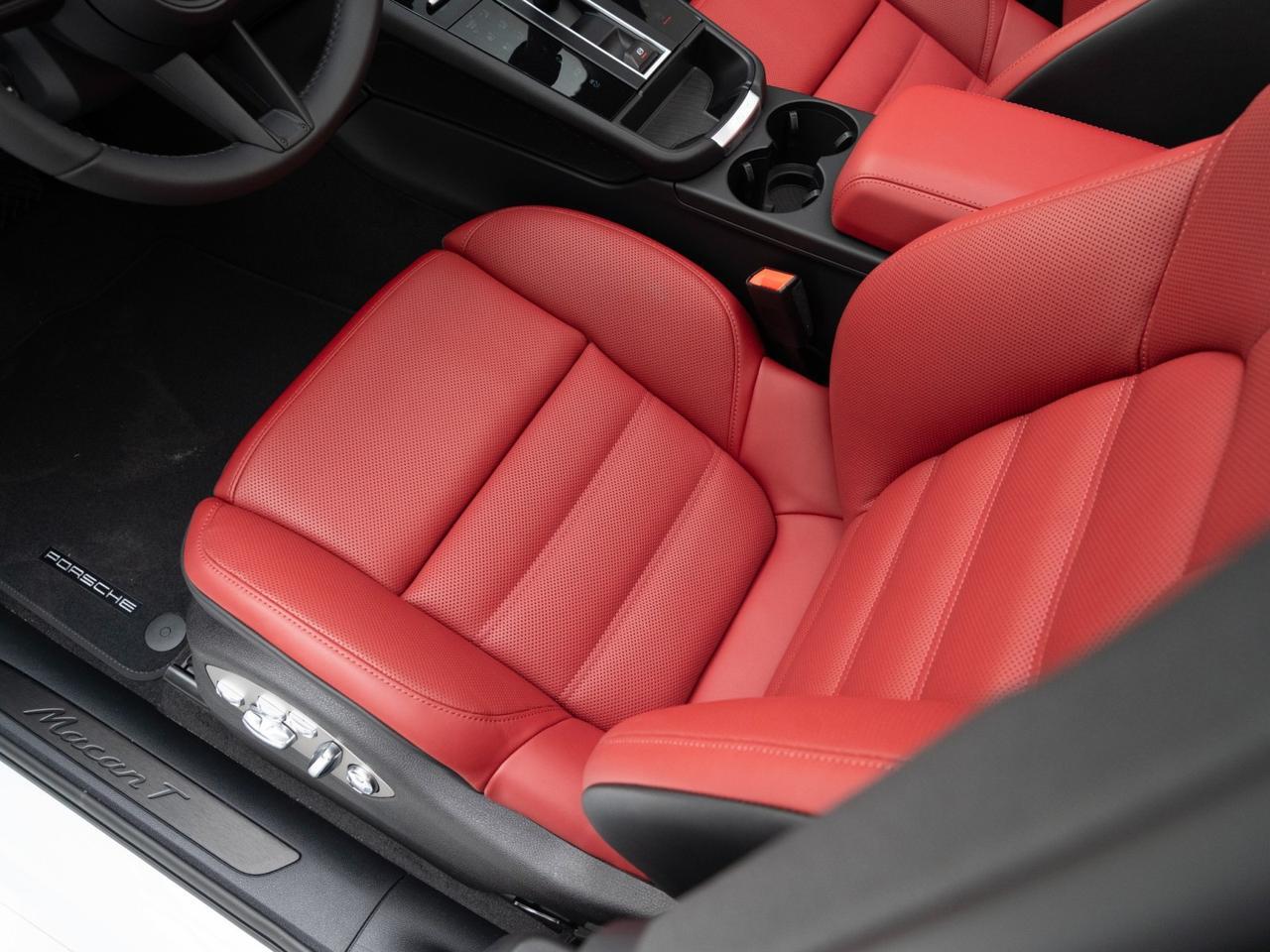 2026 Porsche Macan Pompano Beach FL