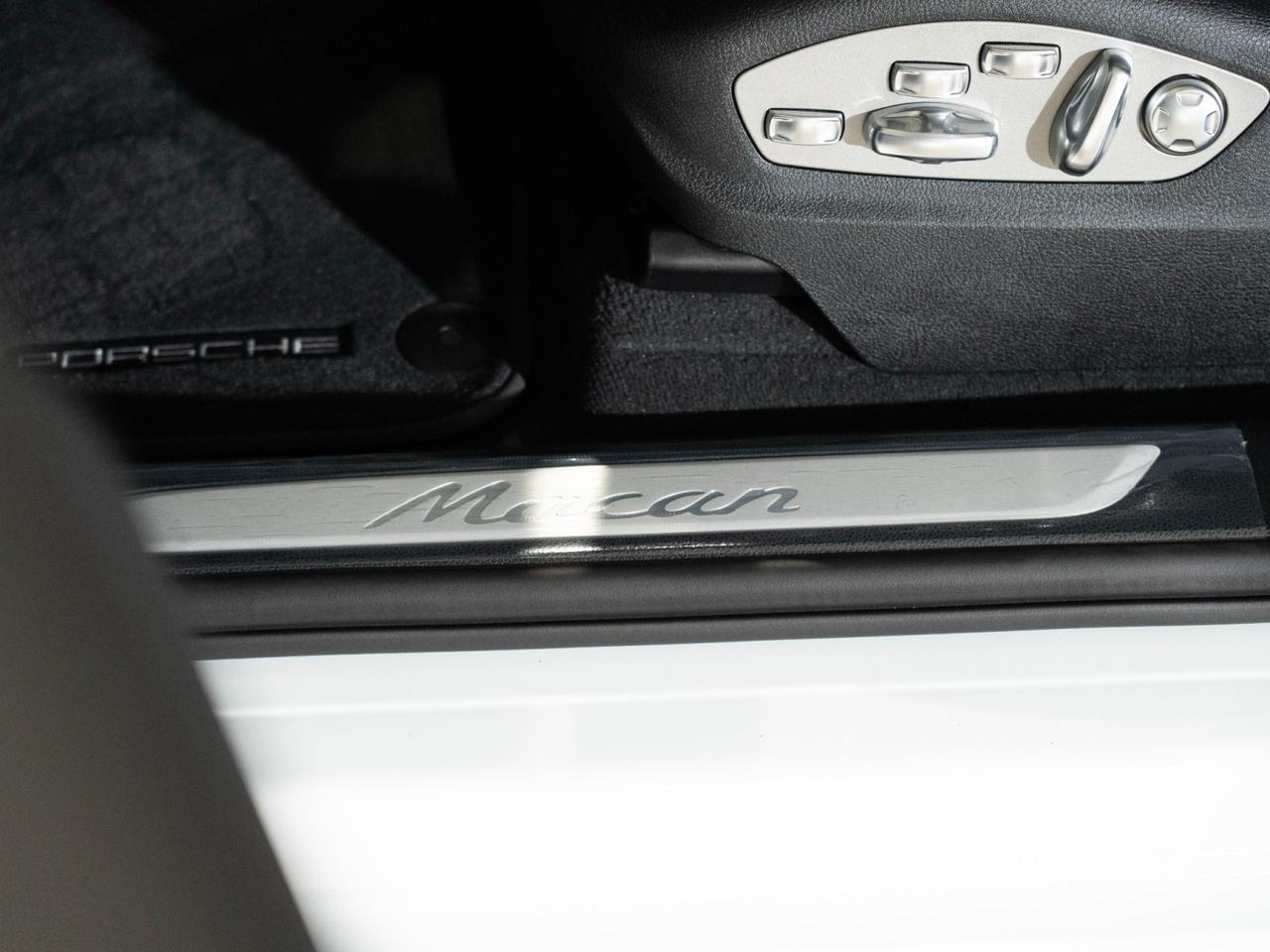 2026 Porsche Macan Pompano Beach FL