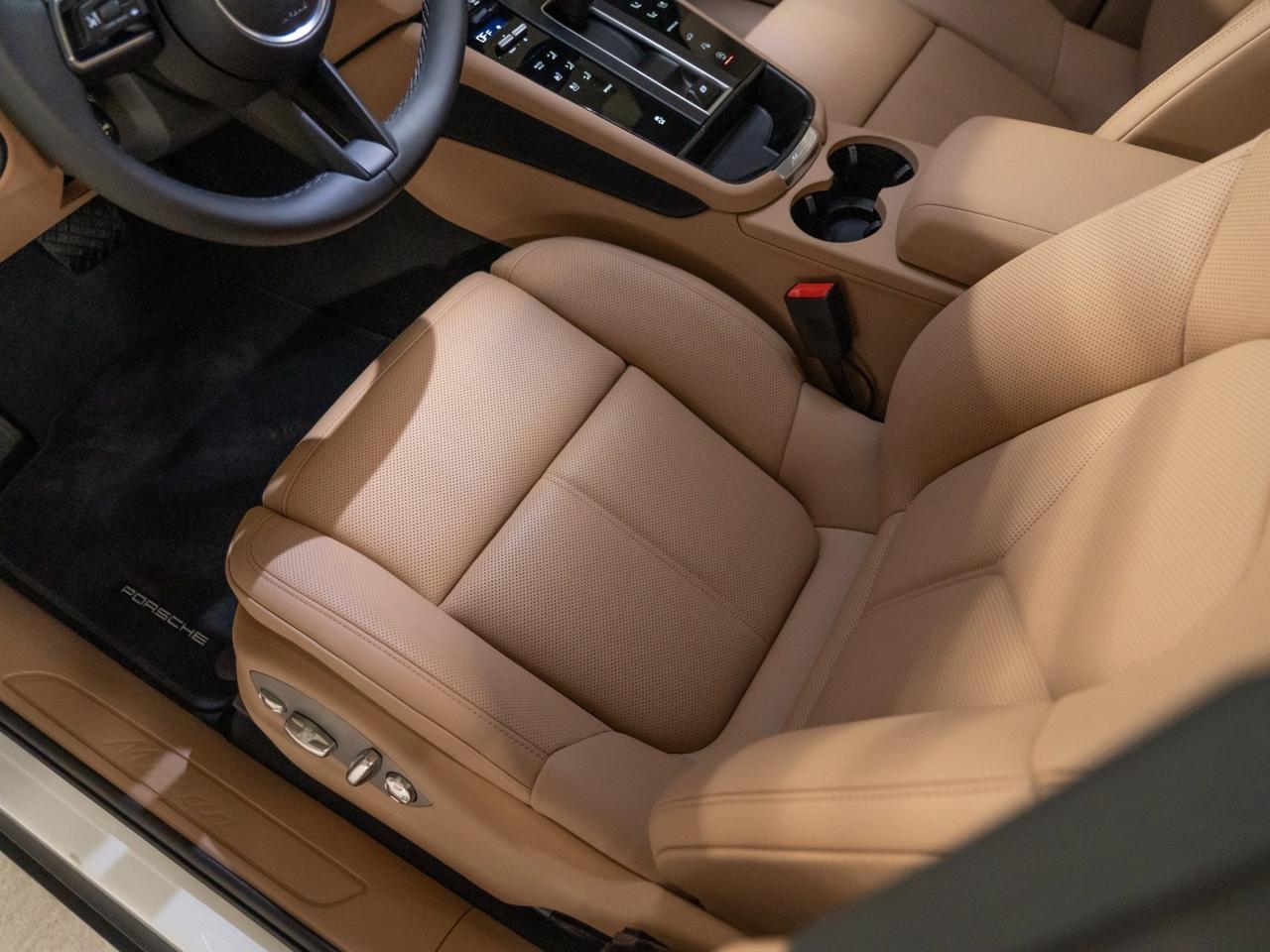 2026 Porsche Macan Pompano Beach FL