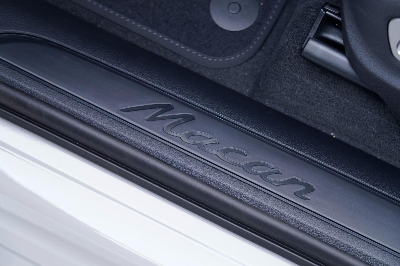 2026 Porsche Macan Pompano Beach FL