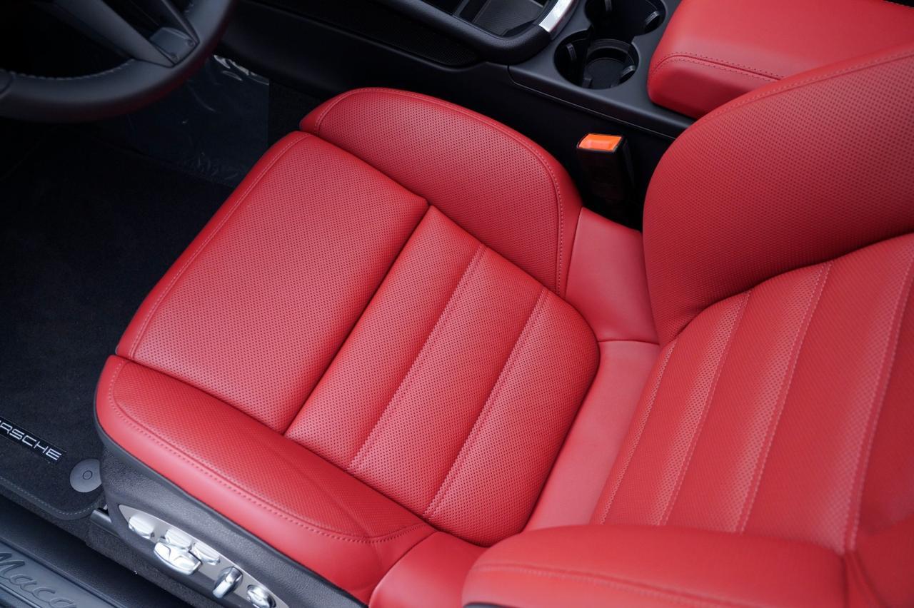 2026 Porsche Macan Pompano Beach FL