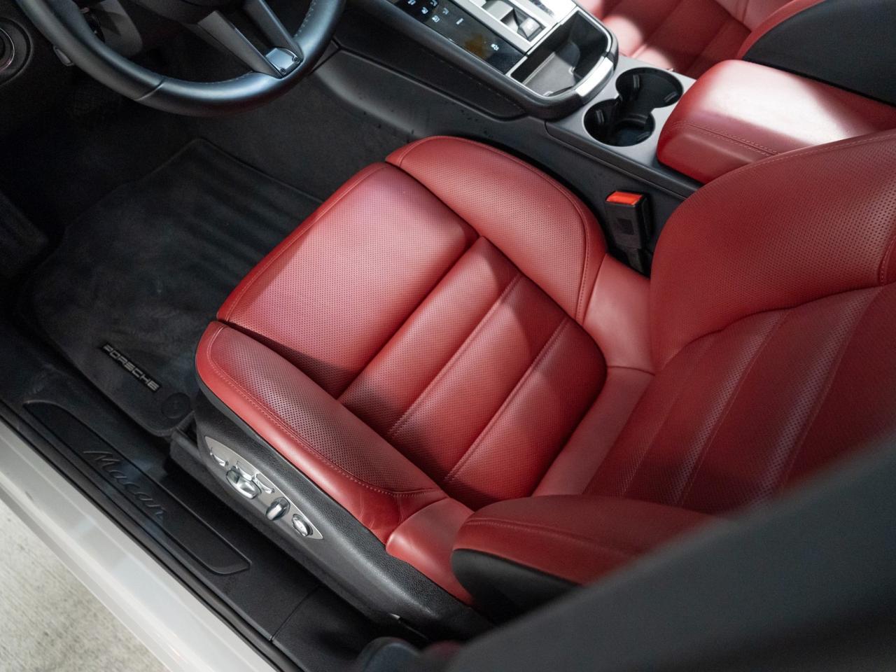 2026 Porsche Macan Pompano Beach FL