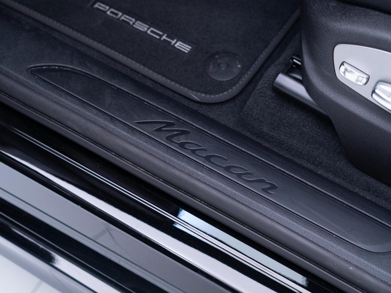 2026 Porsche Macan Pompano Beach FL