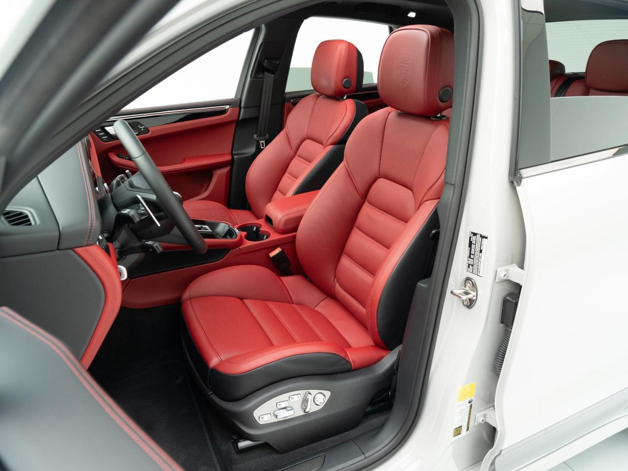 2026 Porsche Macan Pompano Beach FL