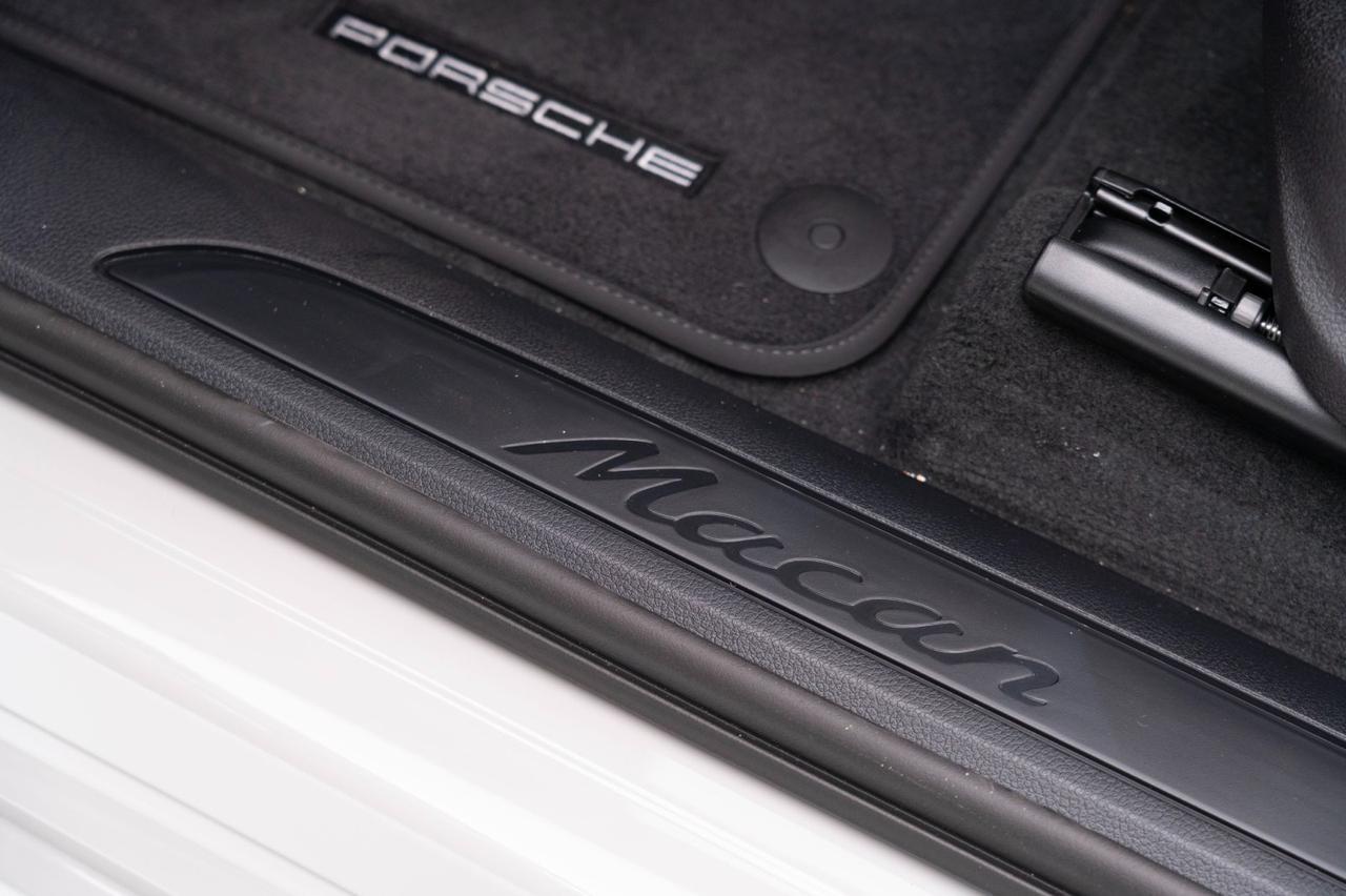 2026 Porsche Macan Pompano Beach FL