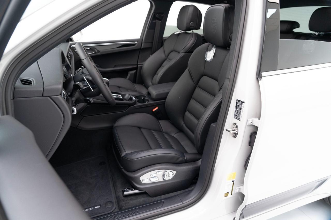 2026 Porsche Macan Pompano Beach FL
