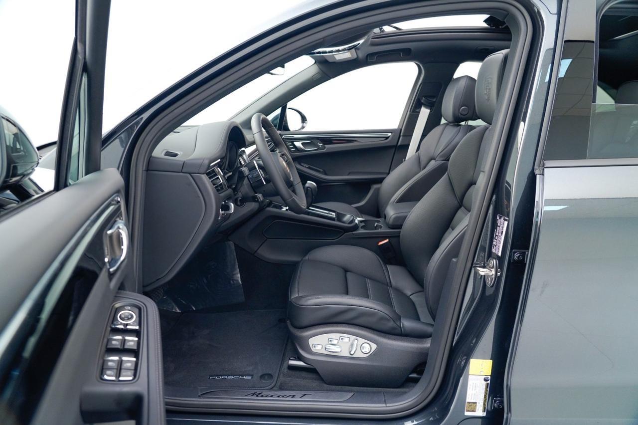 2026 Porsche Macan Pompano Beach FL