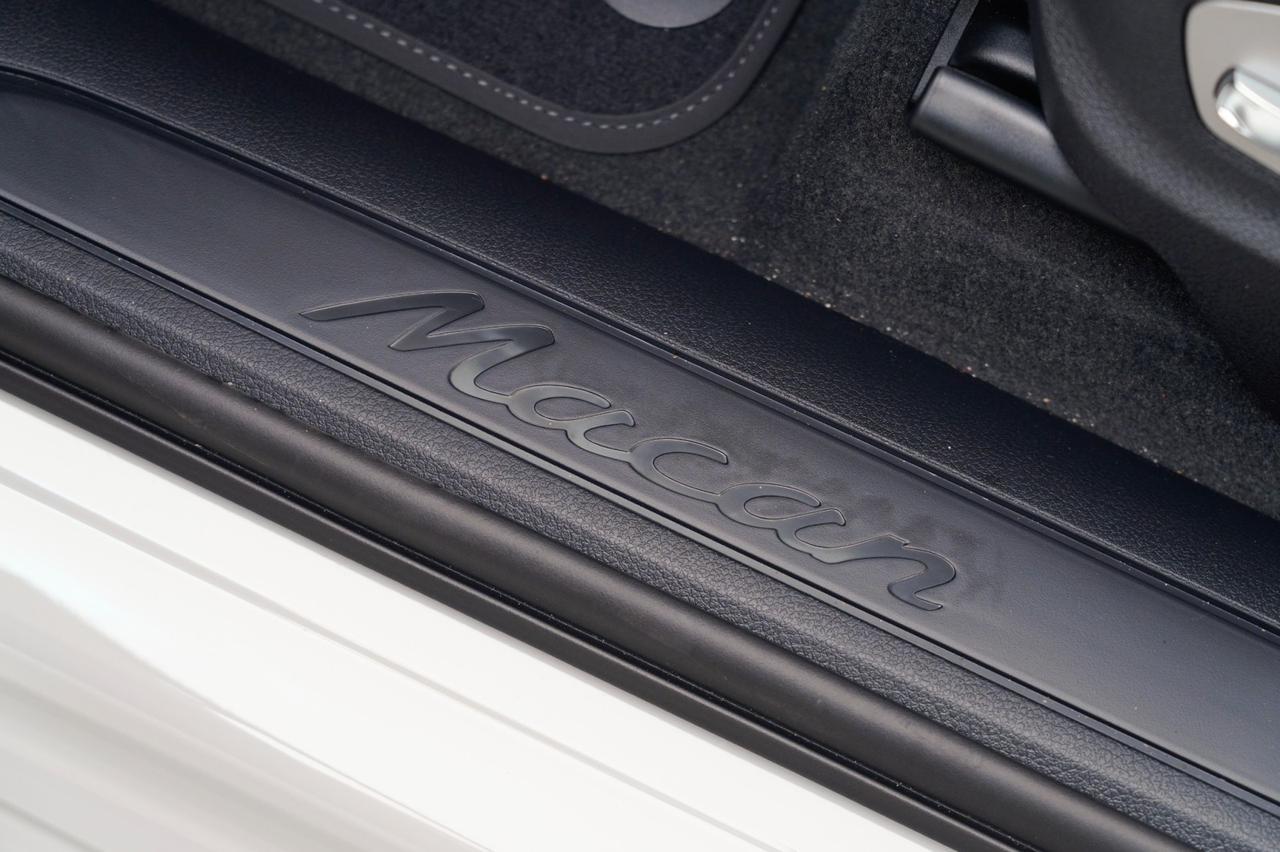 2026 Porsche Macan Pompano Beach FL