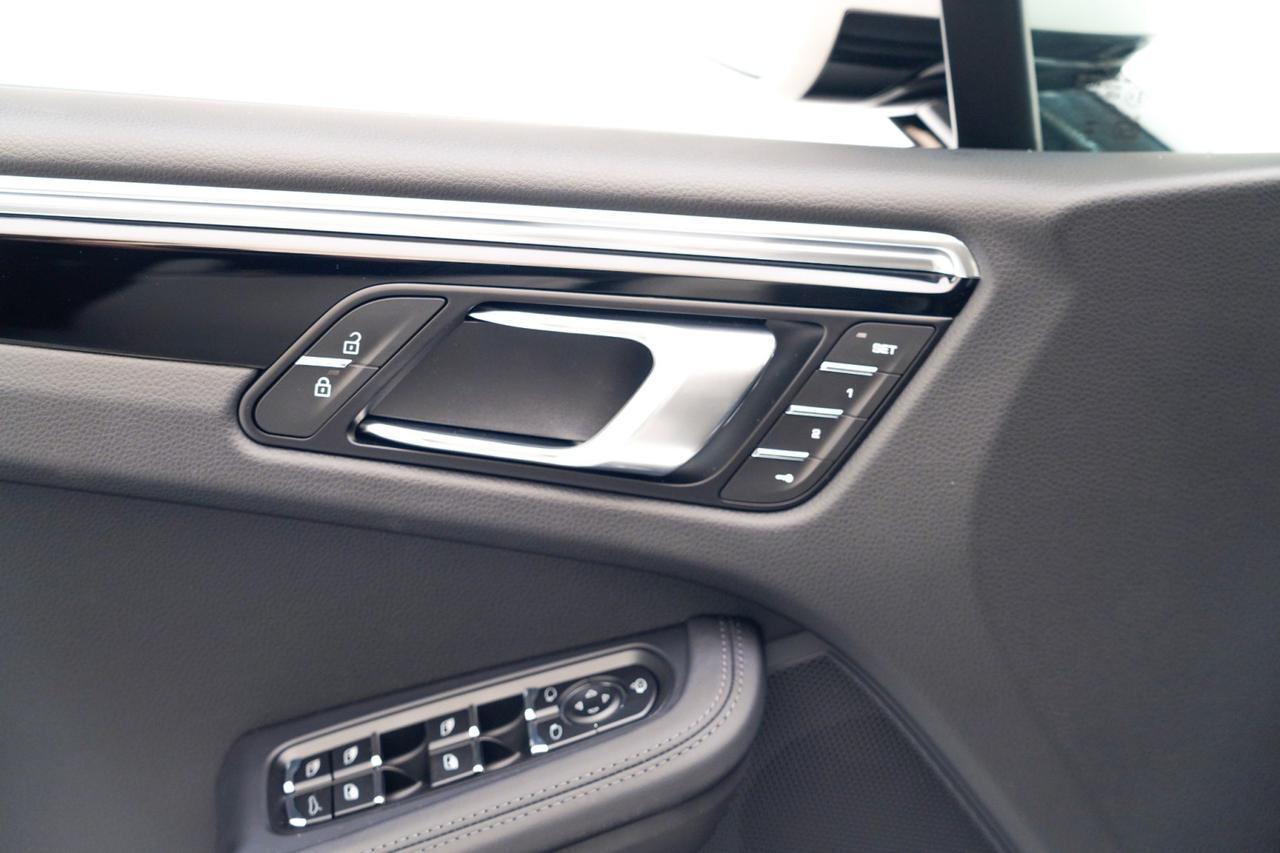 2026 Porsche Macan Pompano Beach FL