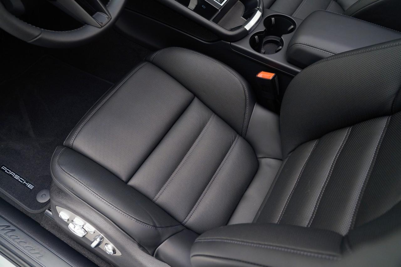 2026 Porsche Macan Pompano Beach FL