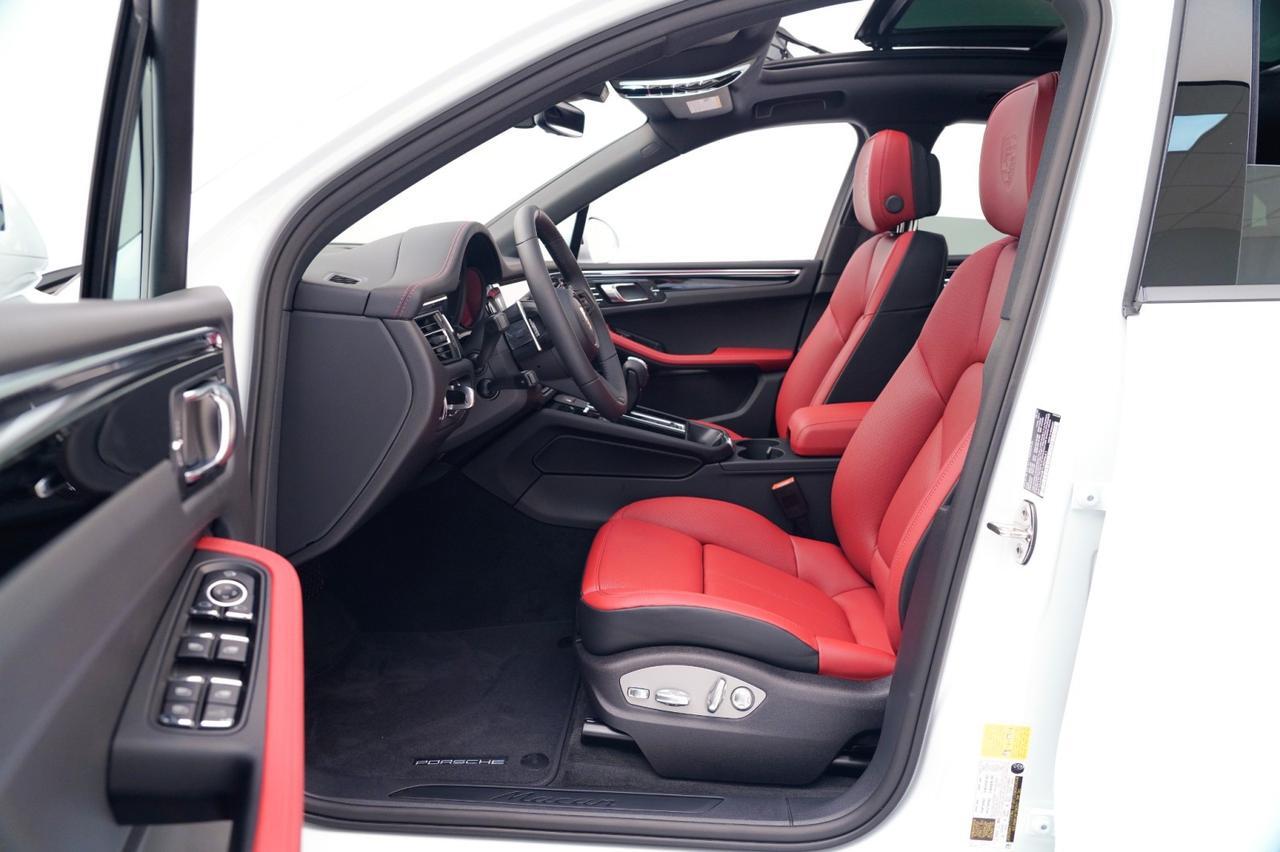 2026 Porsche Macan Pompano Beach FL