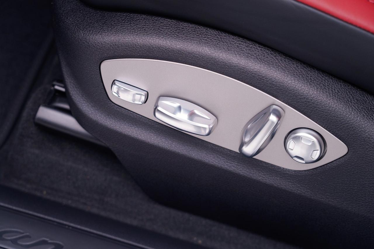 2026 Porsche Macan Pompano Beach FL