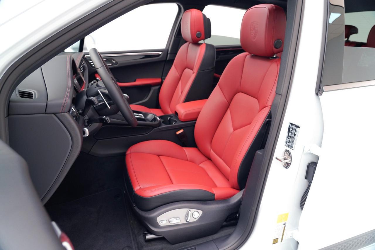 2026 Porsche Macan Pompano Beach FL