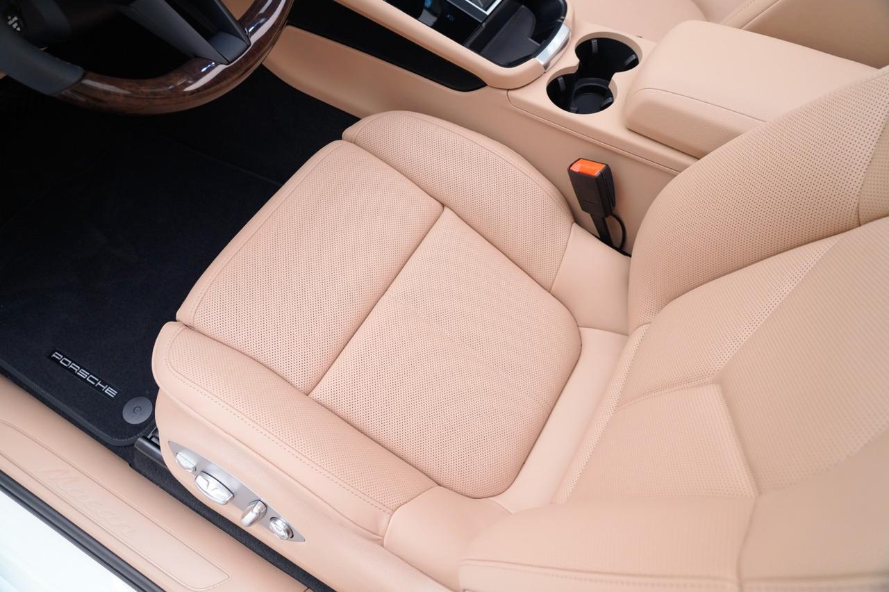 2026 Porsche Macan Pompano Beach FL