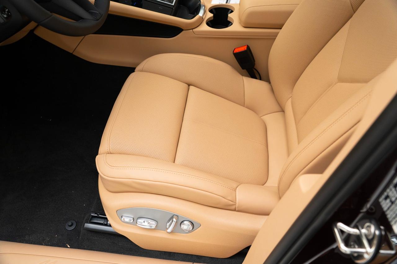 2026 Porsche Macan Pompano Beach FL