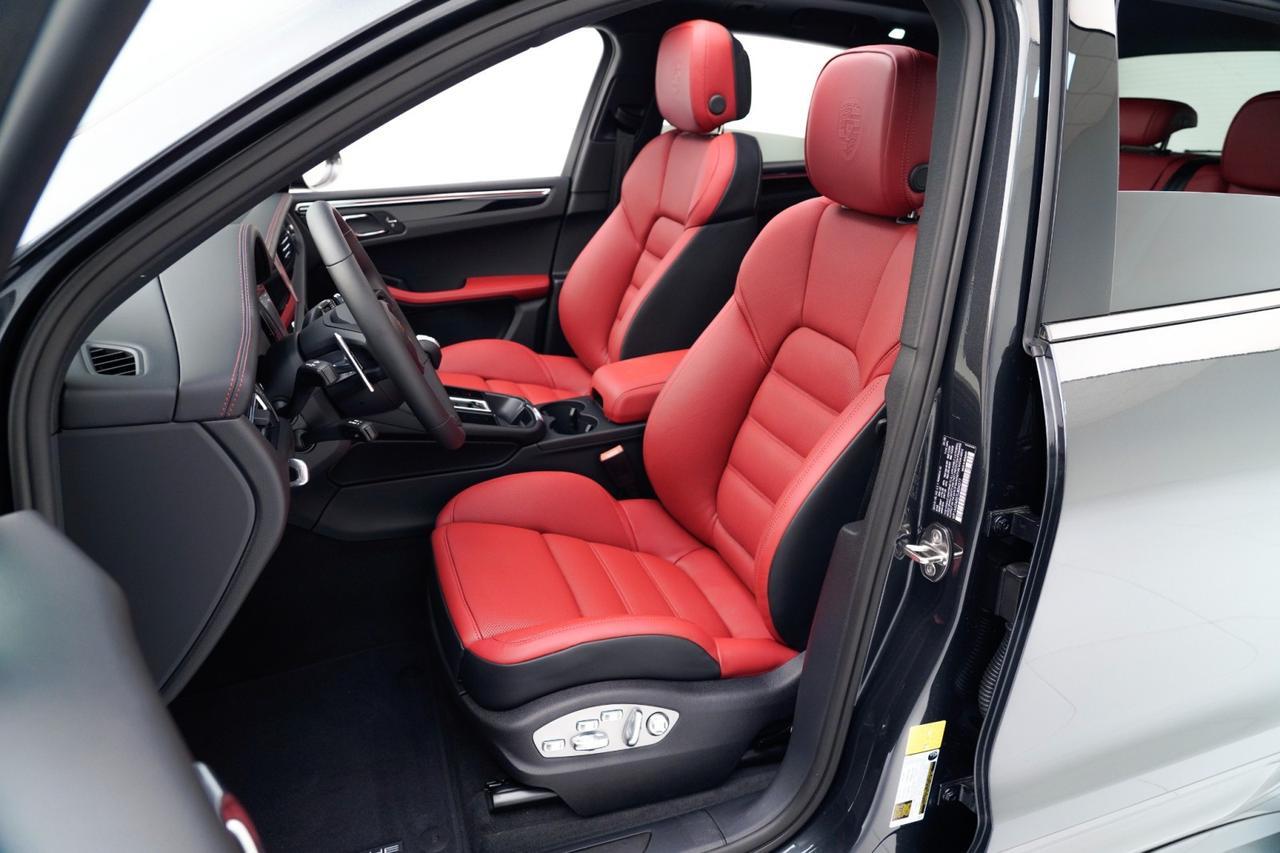 2026 Porsche Macan Pompano Beach FL