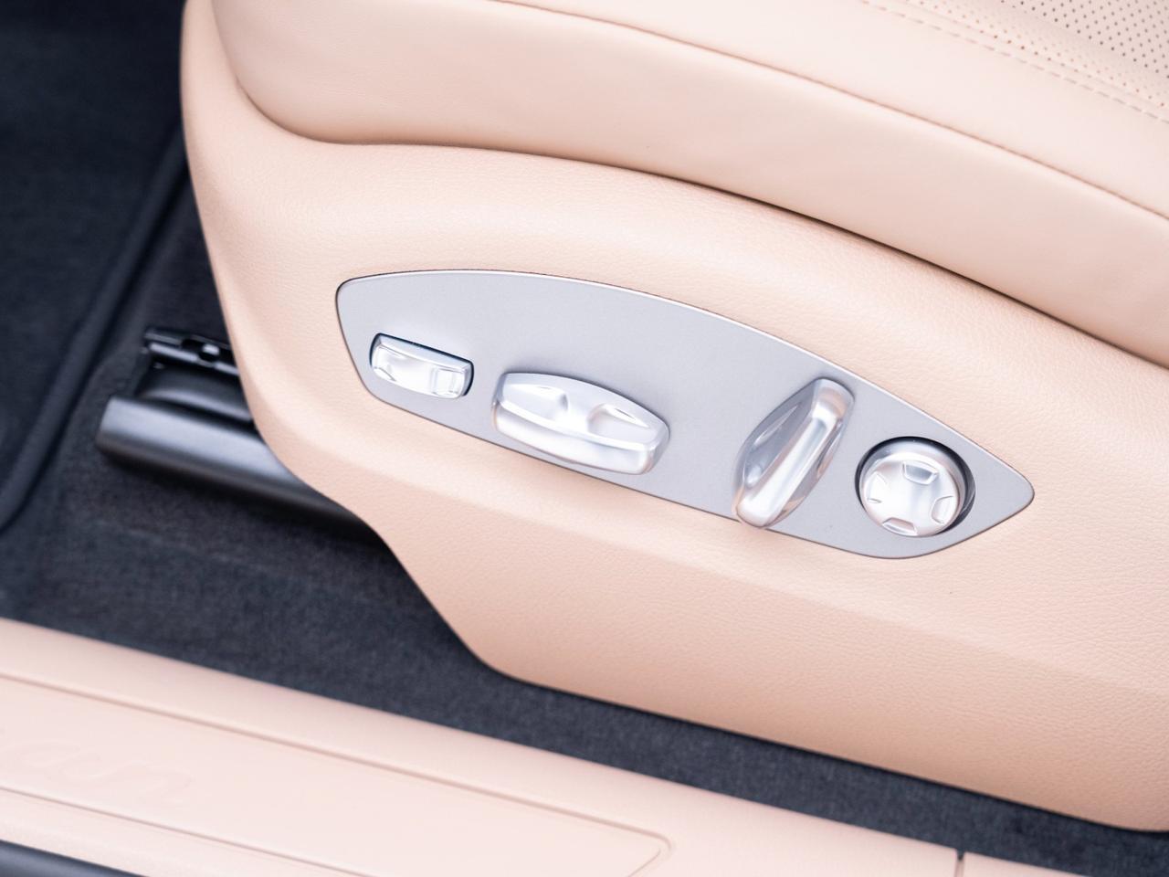 2026 Porsche Macan Pompano Beach FL