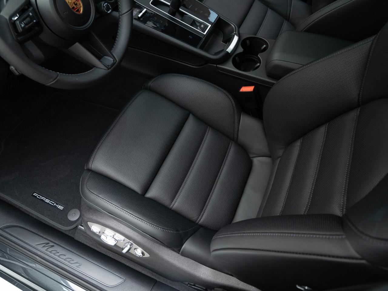 2026 Porsche Macan Pompano Beach FL