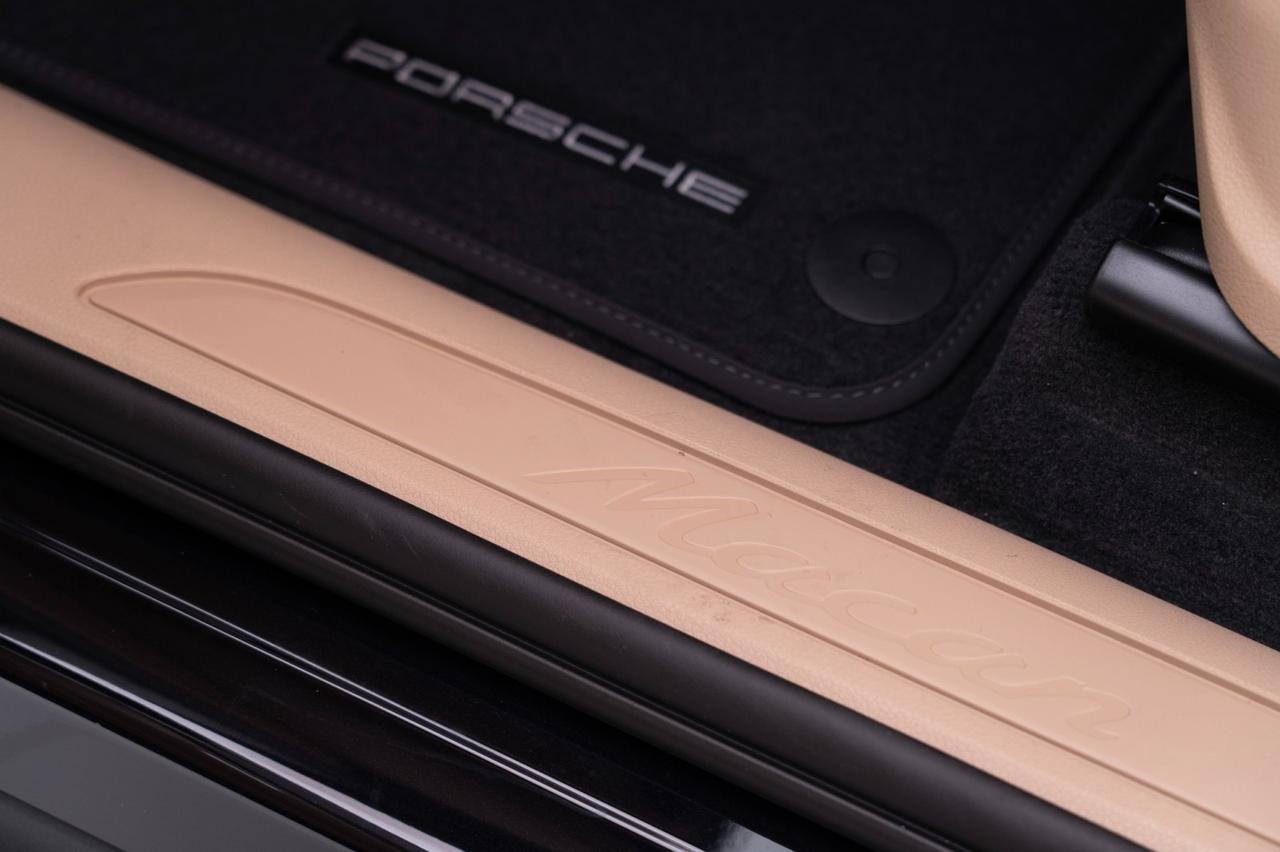 2026 Porsche Macan Pompano Beach FL