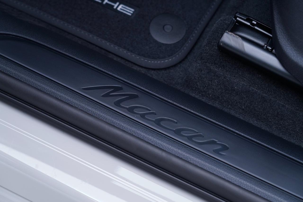 2026 Porsche Macan Pompano Beach FL