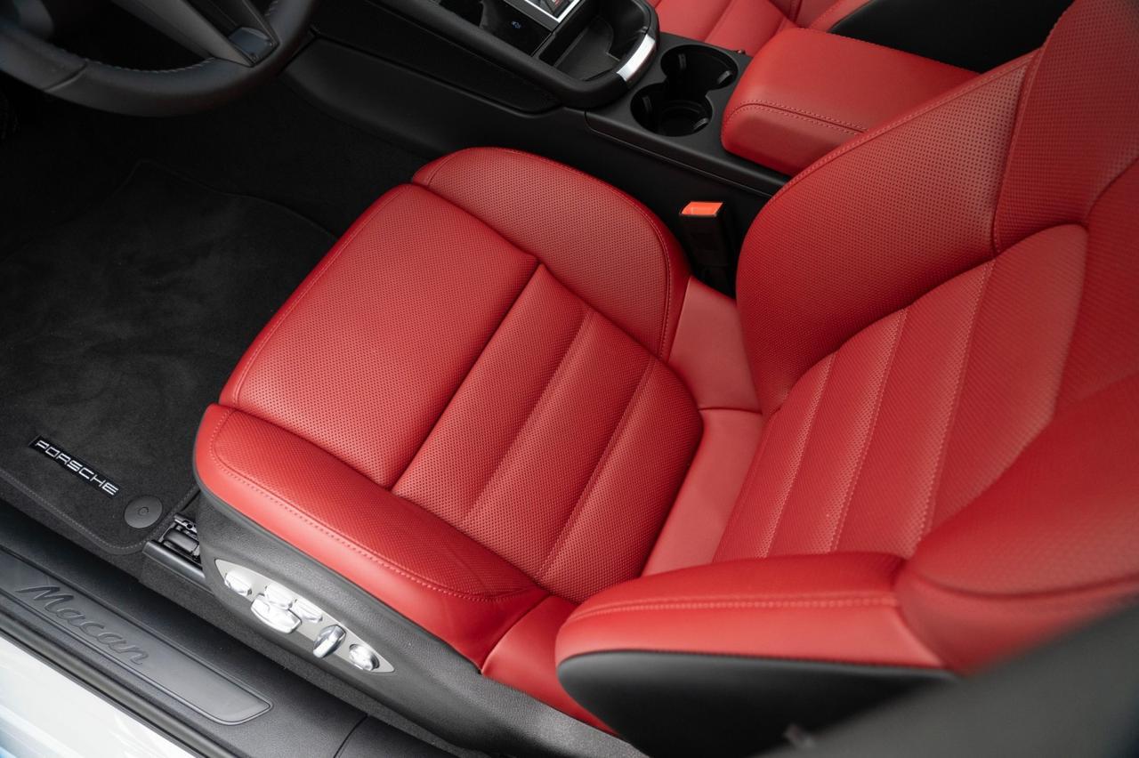 2026 Porsche Macan Pompano Beach FL