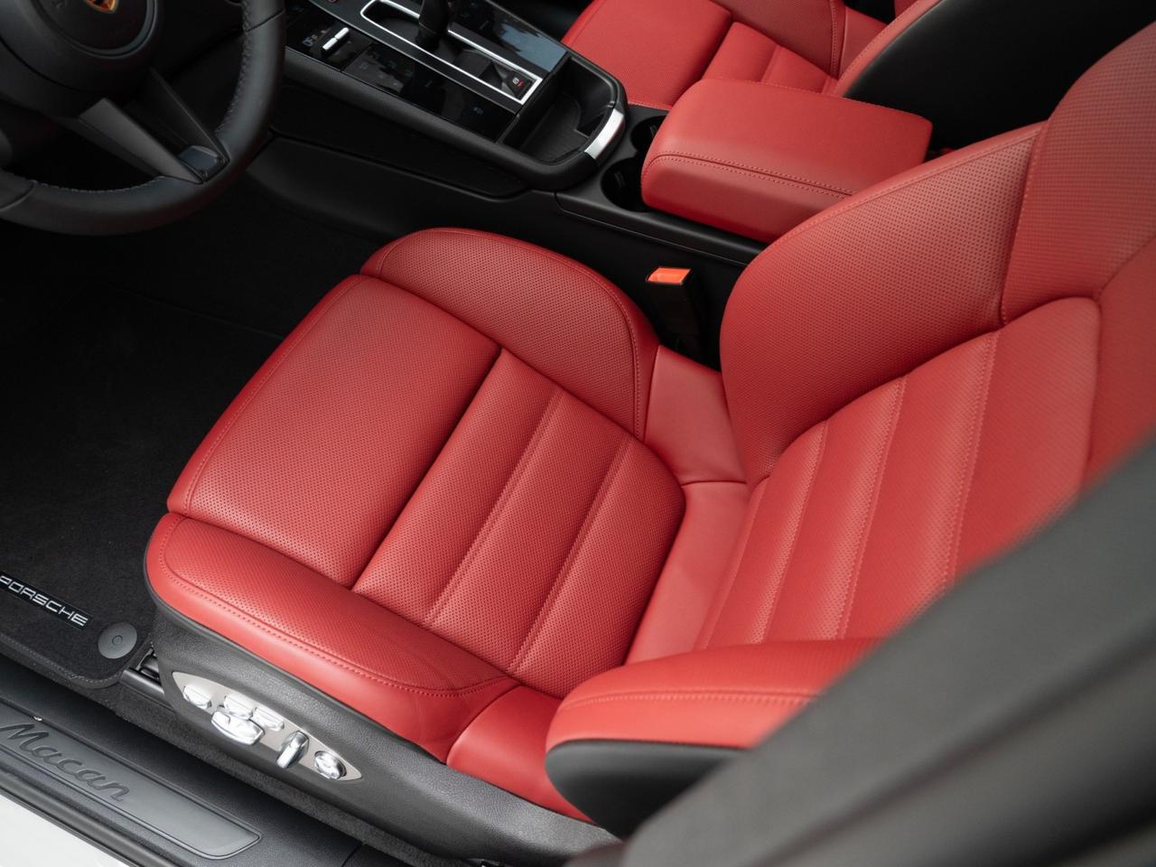 2026 Porsche Macan Pompano Beach FL