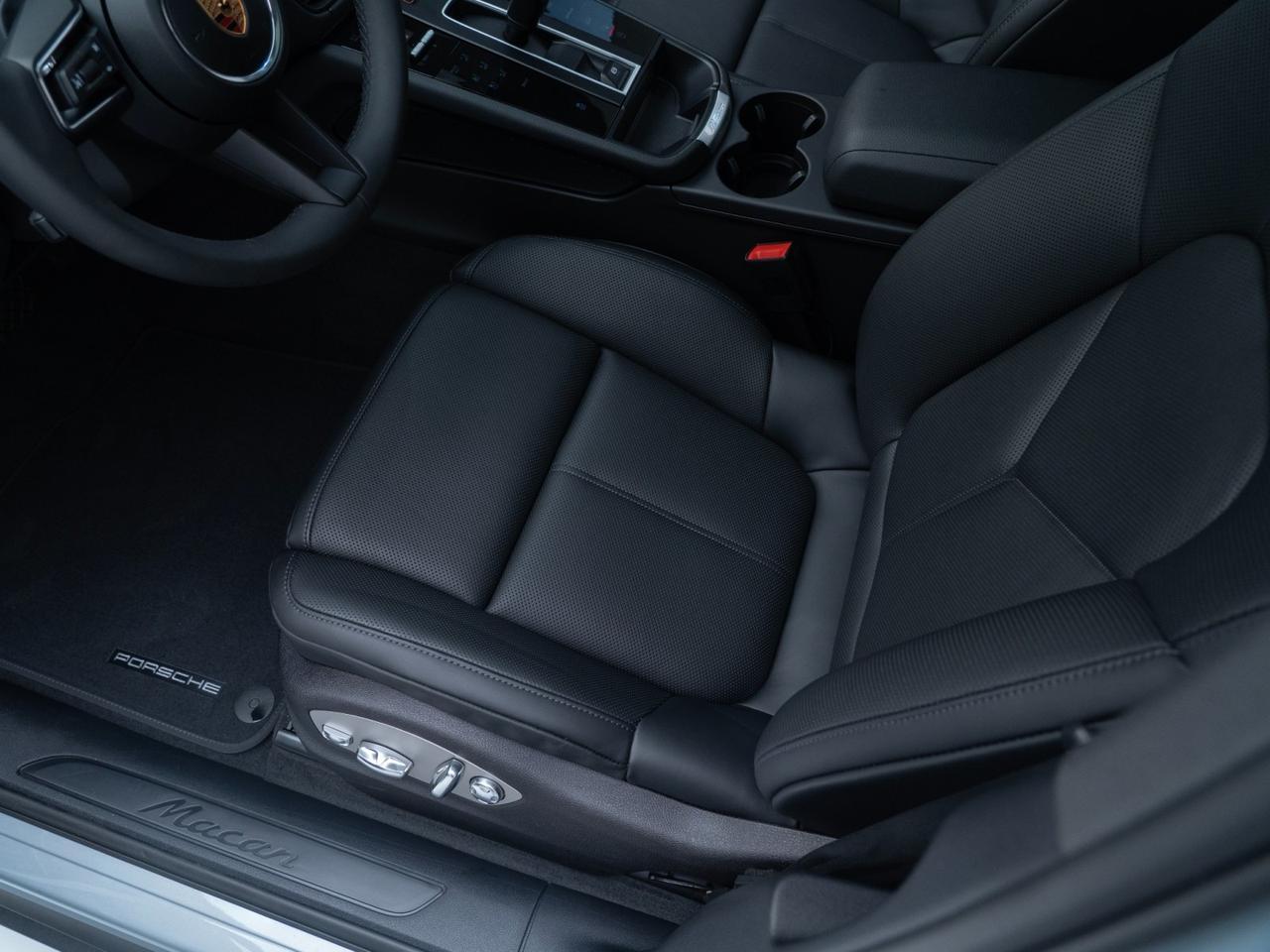 2026 Porsche Macan Pompano Beach FL