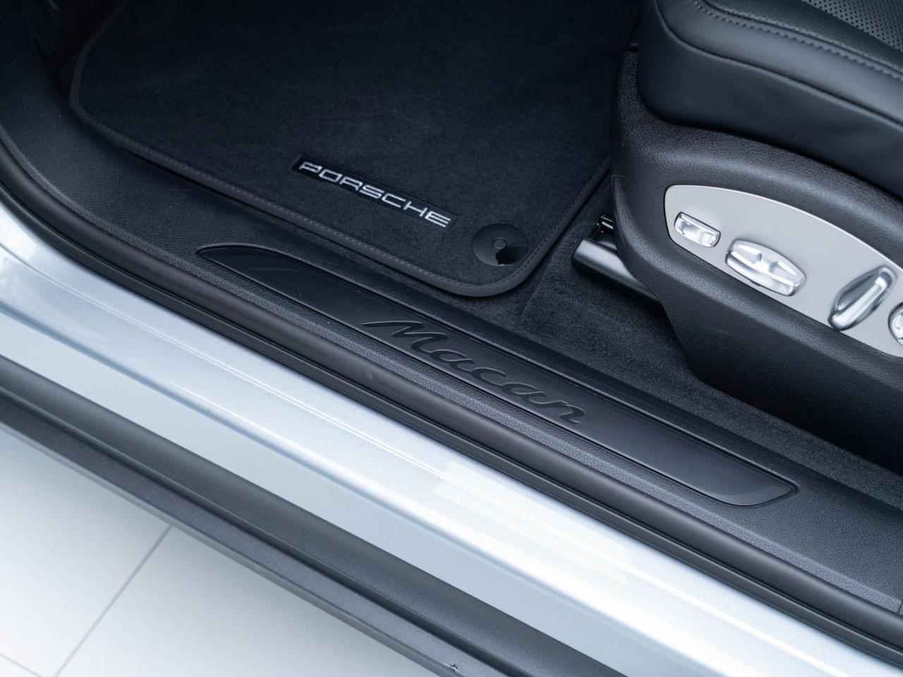 2026 Porsche Macan Pompano Beach FL