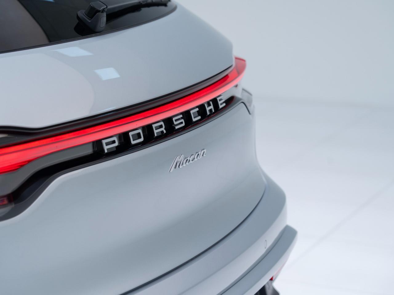 2026 Porsche Macan Pompano Beach FL