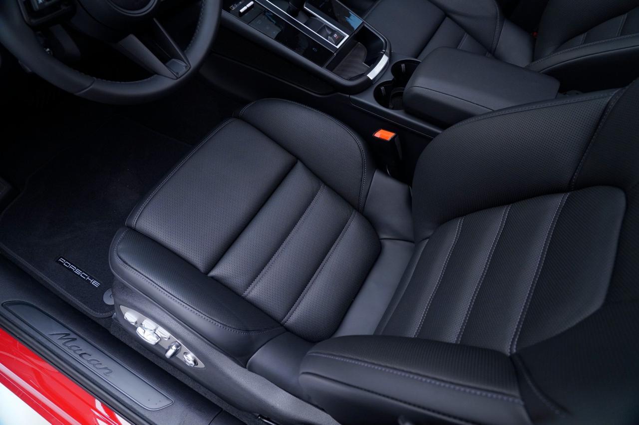 2026 Porsche Macan Pompano Beach FL