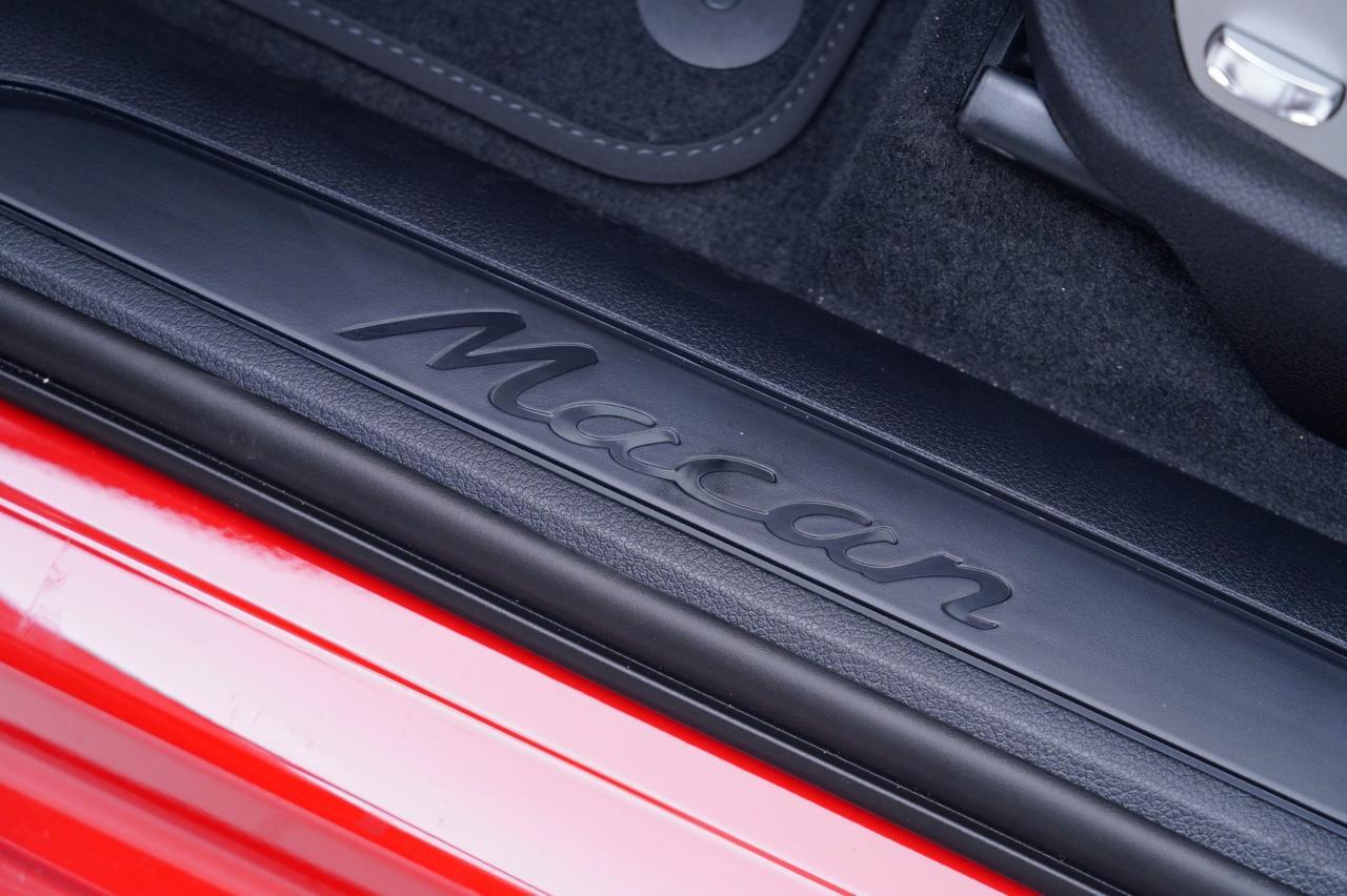 2026 Porsche Macan Pompano Beach FL