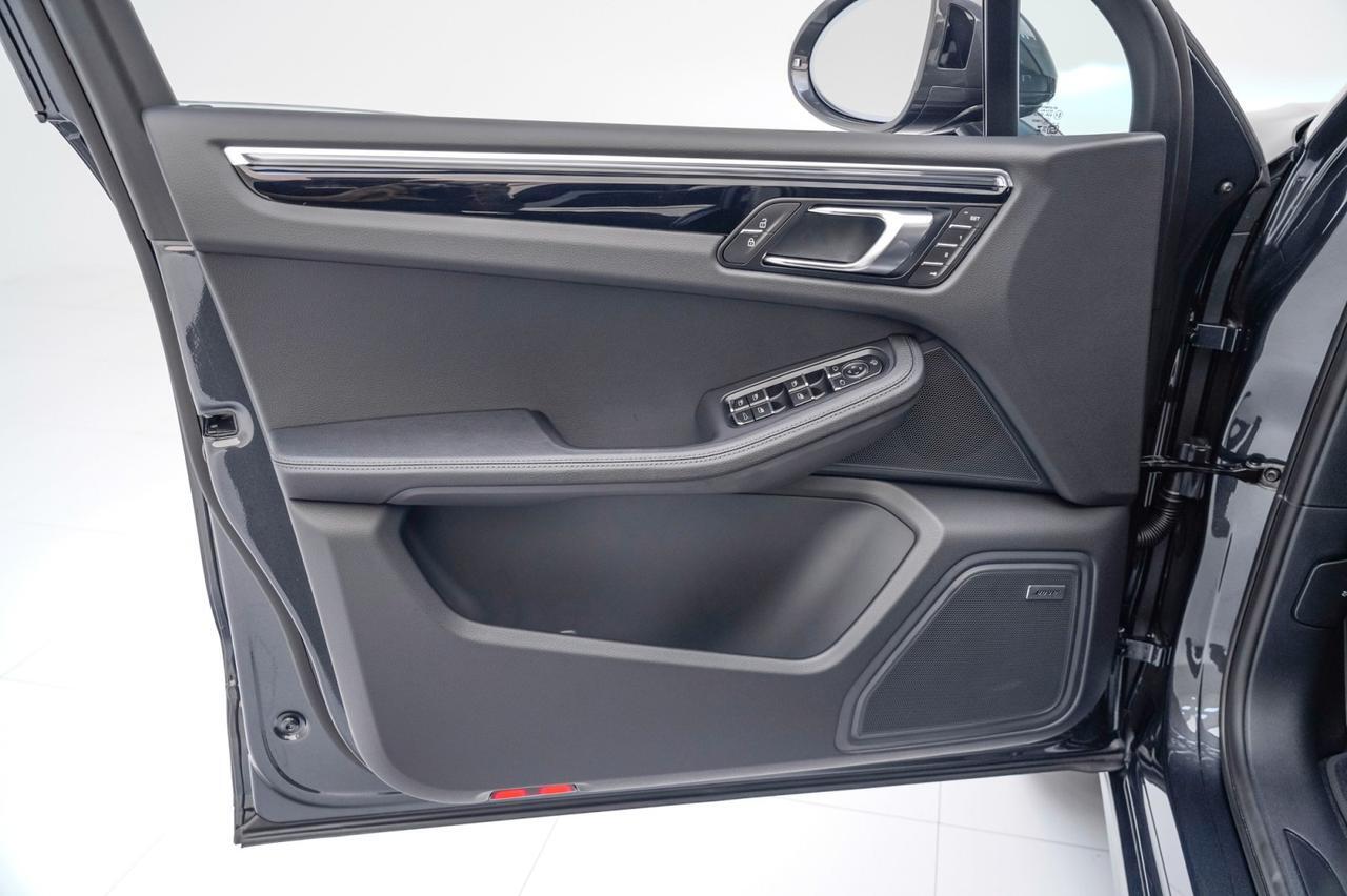 2026 Porsche Macan Pompano Beach FL