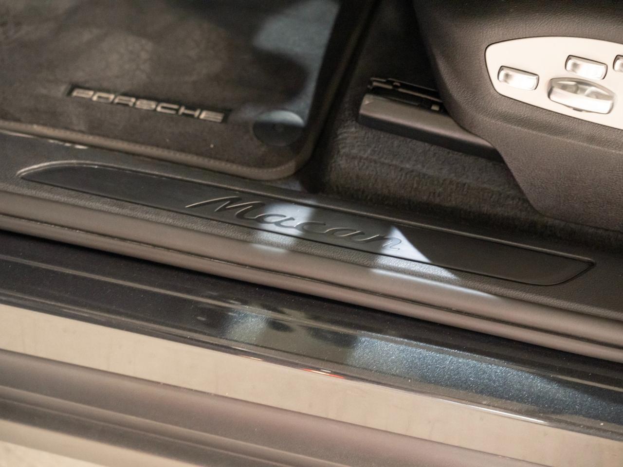 2026 Porsche Macan Pompano Beach FL