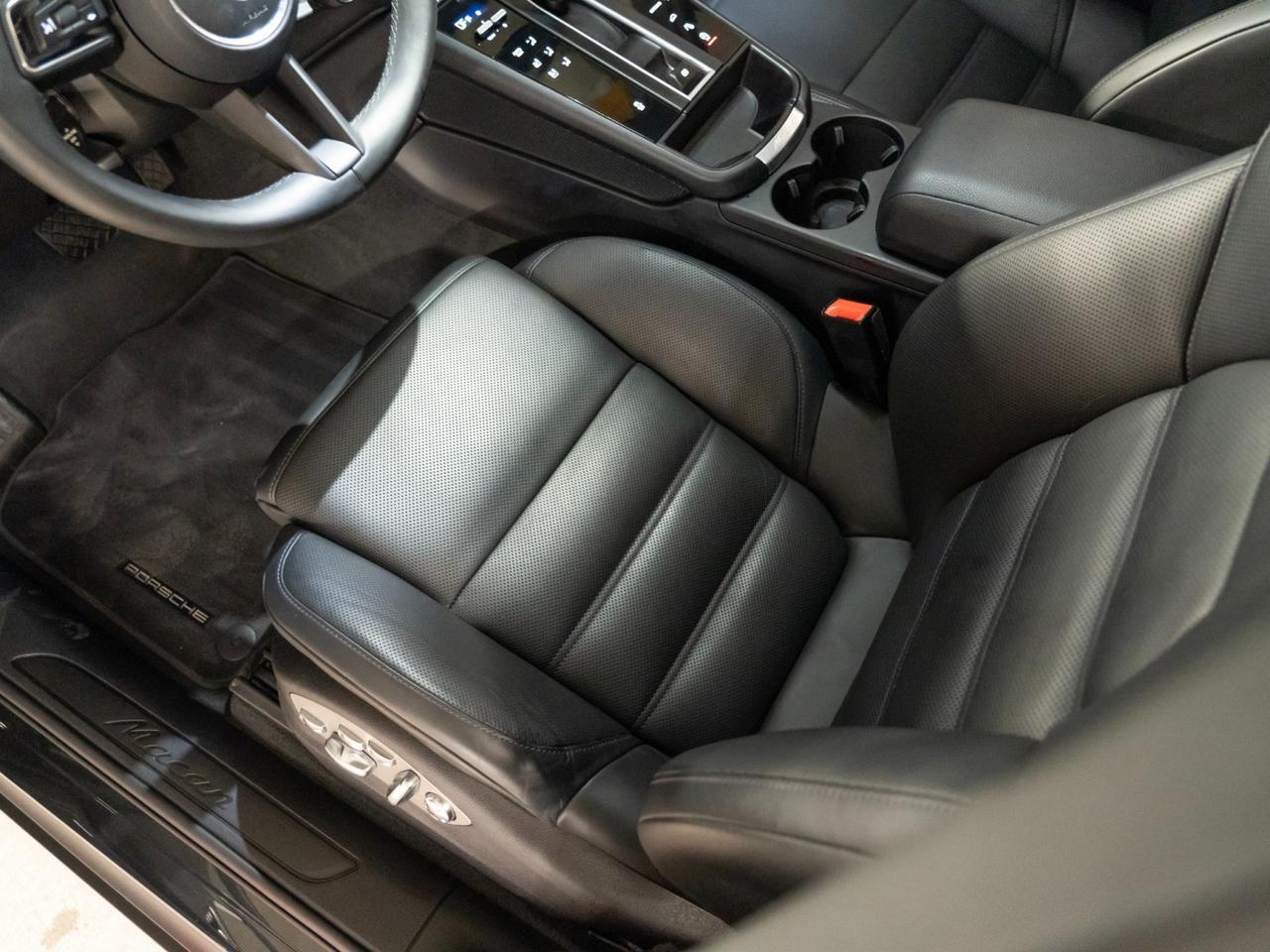 2026 Porsche Macan Pompano Beach FL