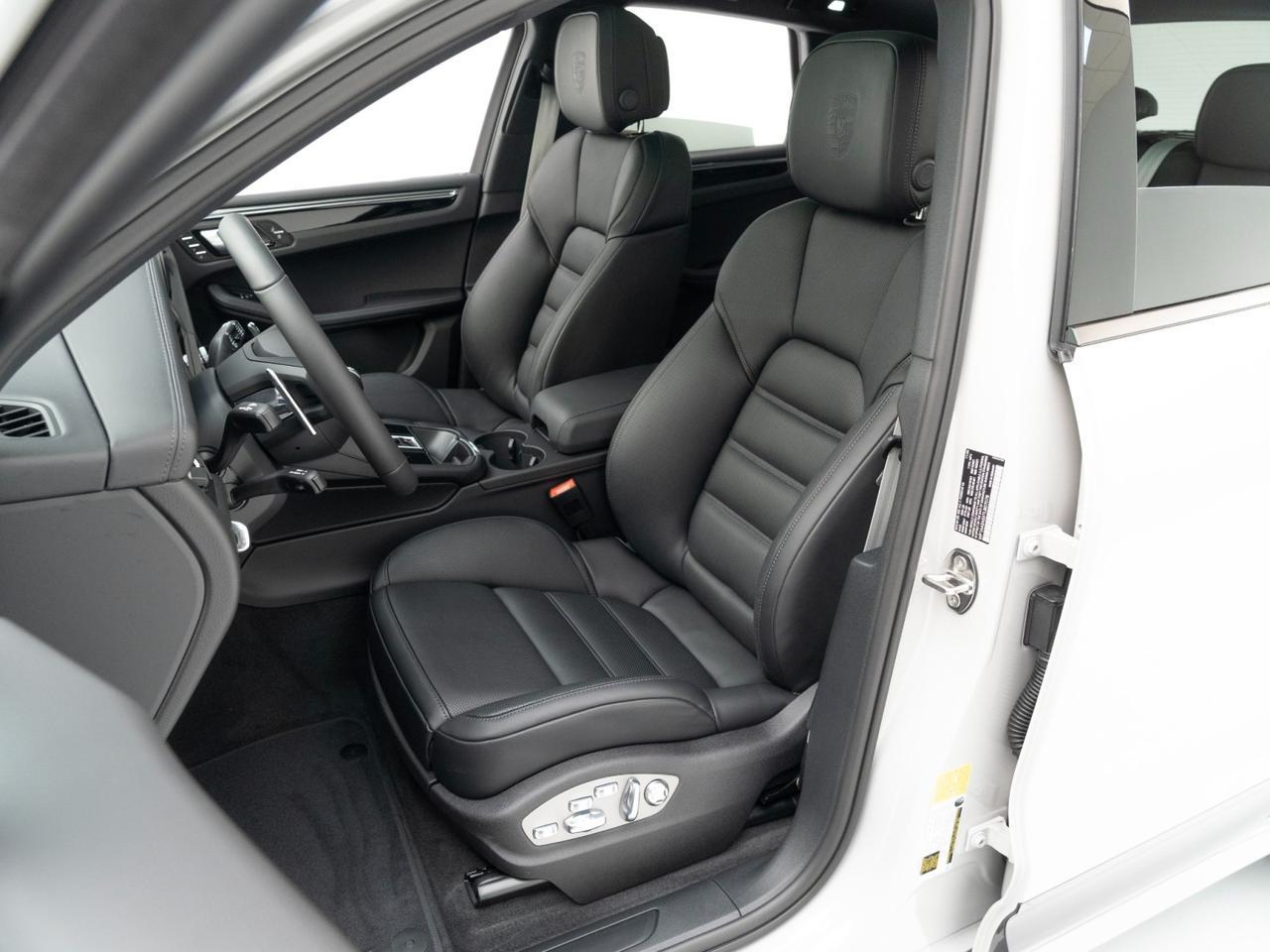 2026 Porsche Macan Pompano Beach FL