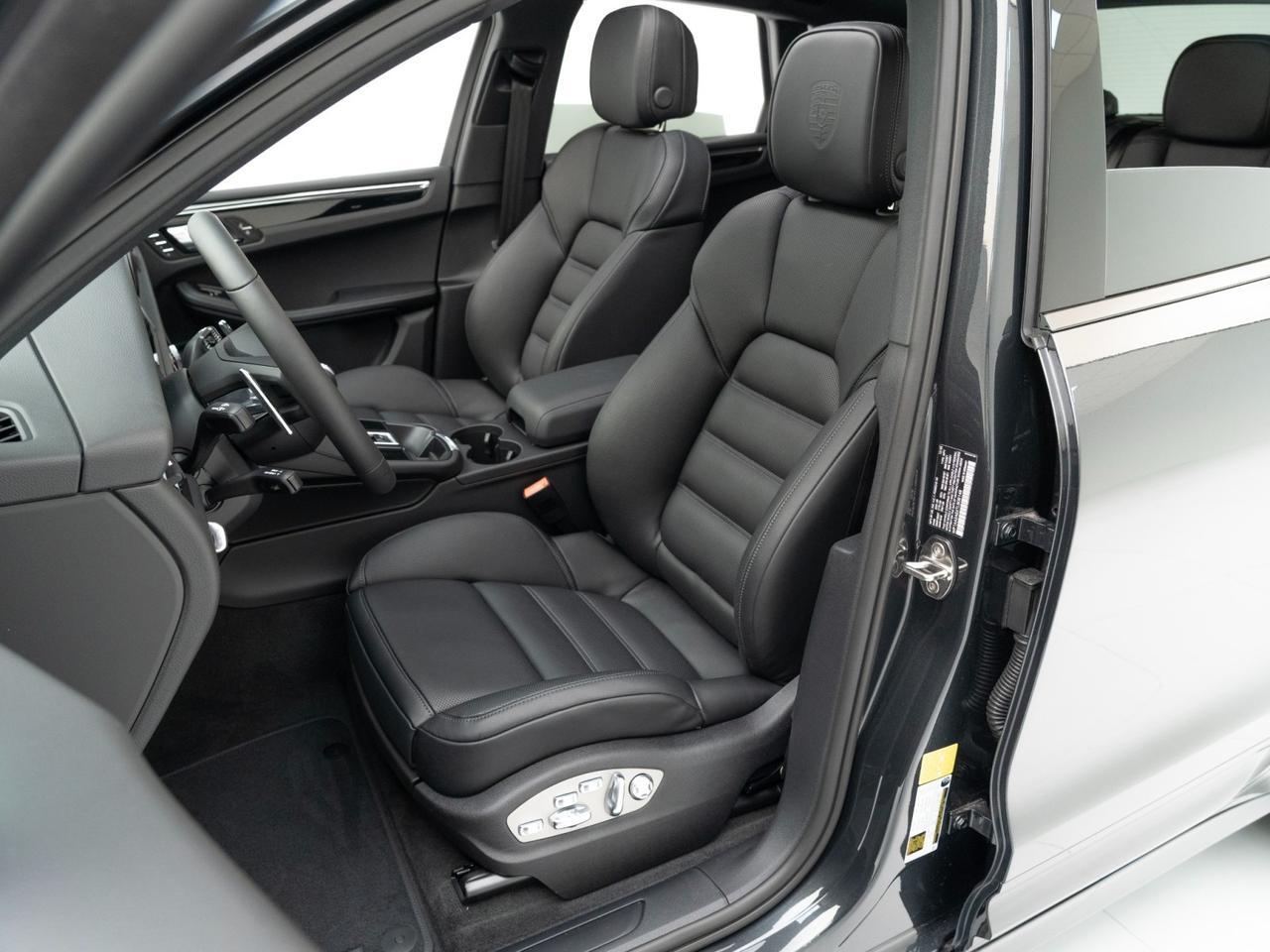 2026 Porsche Macan Pompano Beach FL