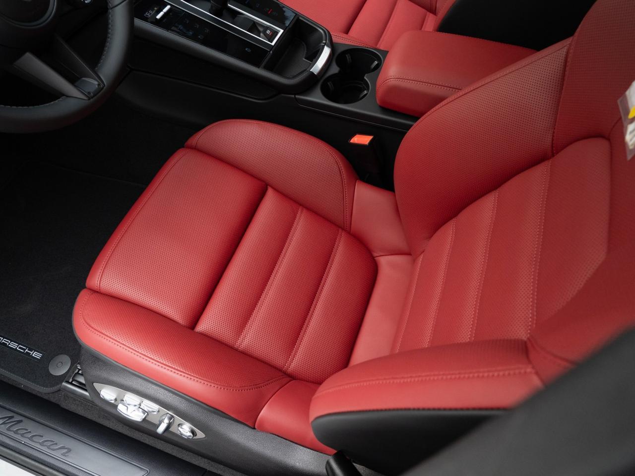 2026 Porsche Macan Pompano Beach FL