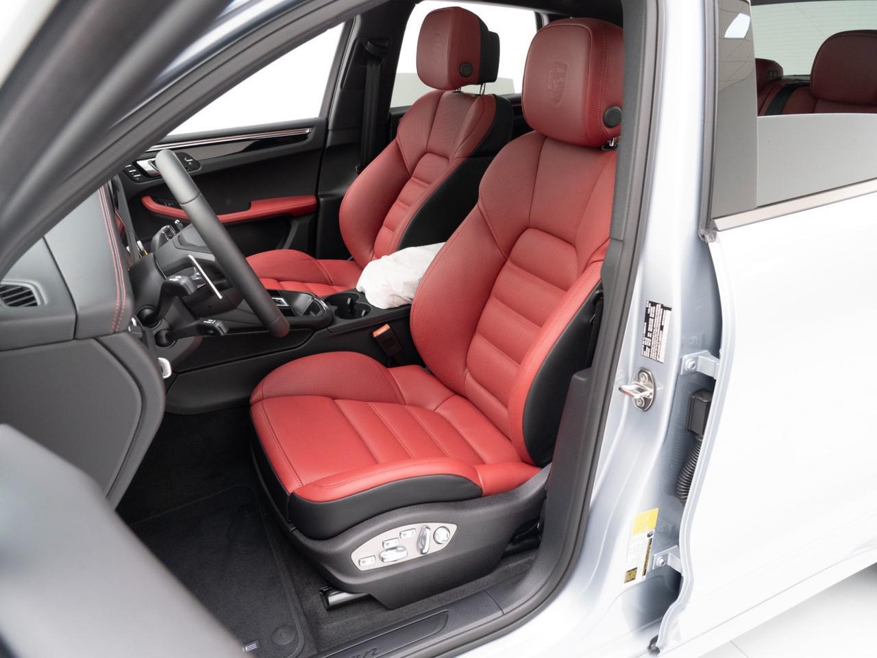 2026 Porsche Macan Pompano Beach FL