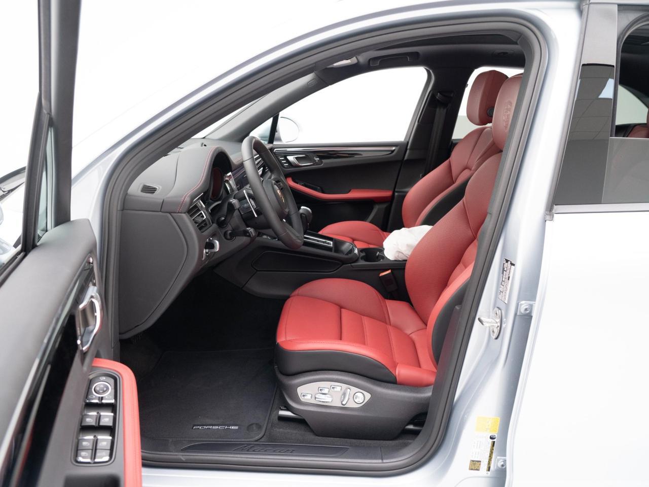 2026 Porsche Macan Pompano Beach FL