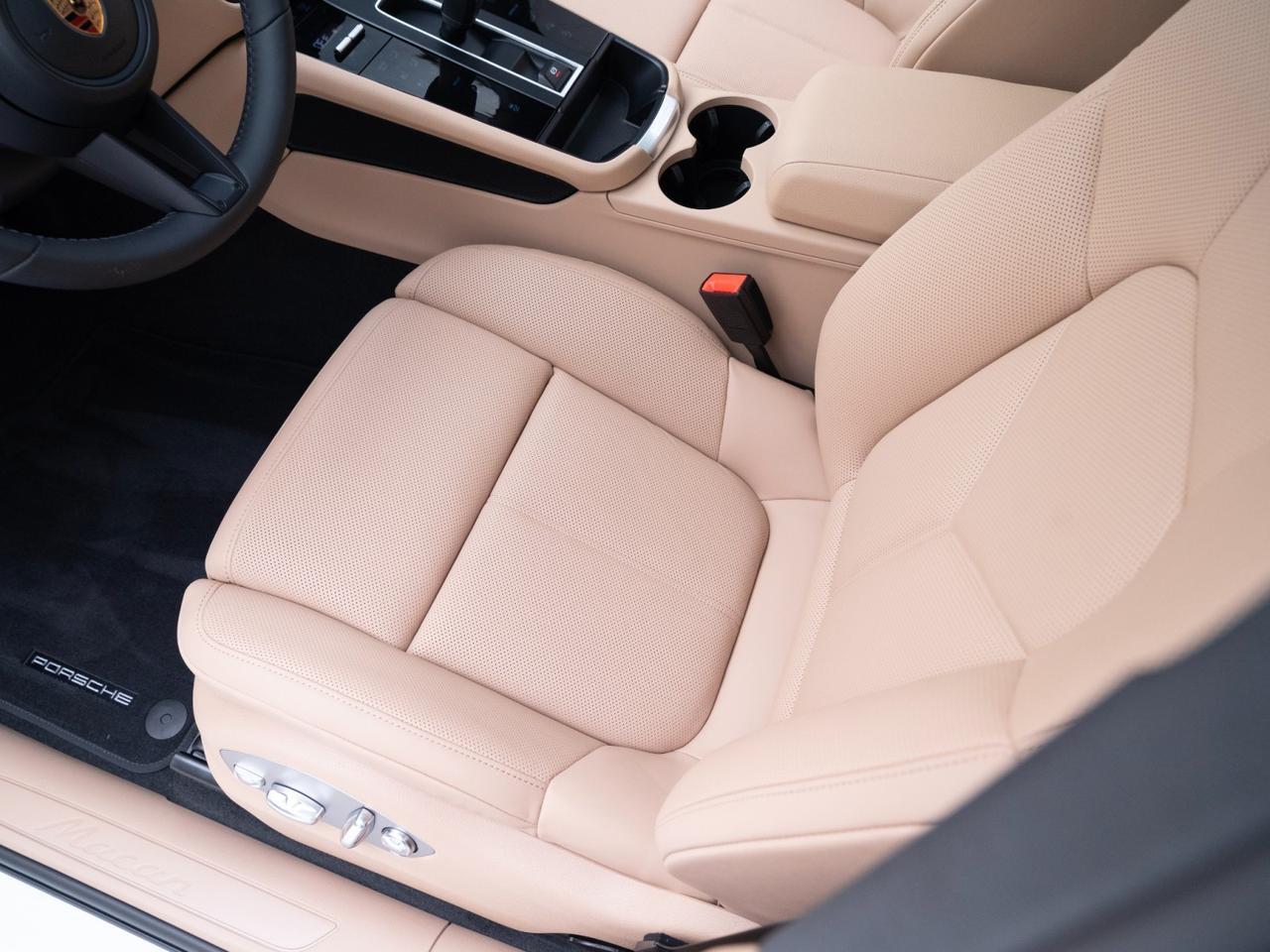 2026 Porsche Macan Pompano Beach FL